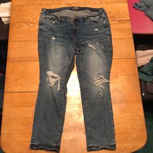 Women’s jean. Torrid boyfriend straight size 18R.